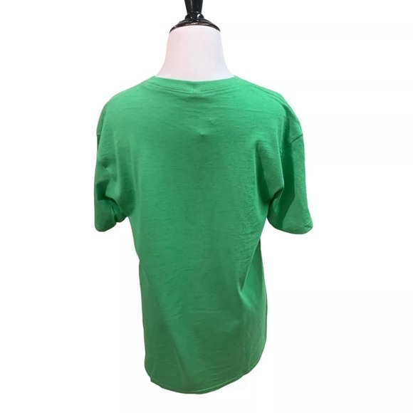 Spencer's Women's Crewneck T-Shirt M Medium NWT Mary Jane Graphic Print Green - Picture 4 of 5